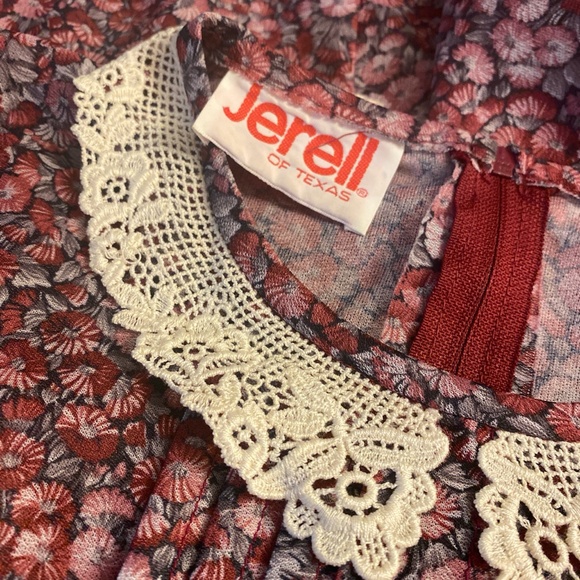 Vintage Burgundy Floral Polyester Cap Sleeve Dress - Picture 4 of 4